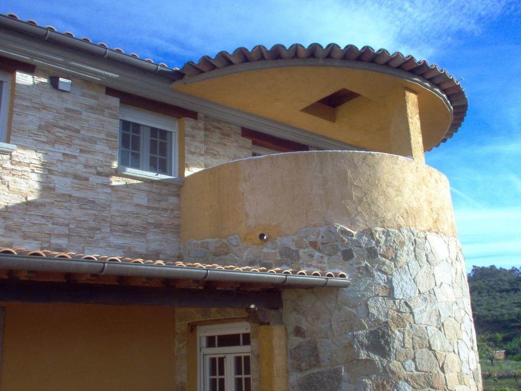 Apartamento El Dragon Serrano Sotoserrano Номер фото